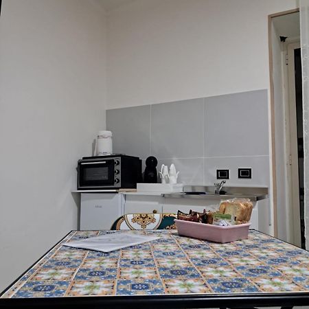 ナポリ Annahouse Bed & Breakfast エクステリア 写真